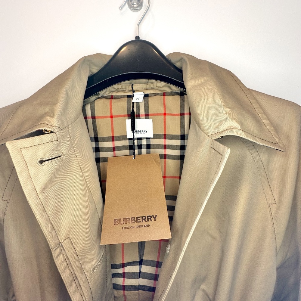 Authentic Burberry Runway Corset-Belt Trench Coat ***NWT*** Size US 0/UK 2/ IT 3